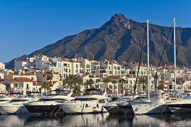 Apartamento Holidays Banus